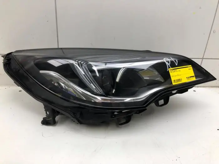 Headlight, right Opel Astra