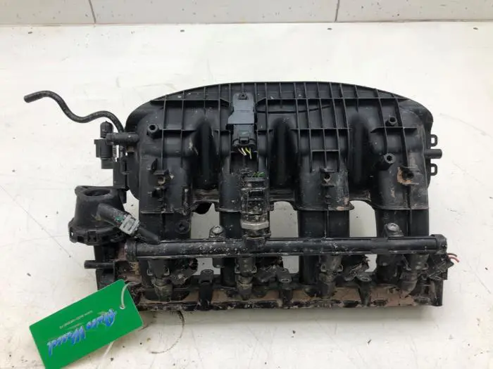 Intake manifold Skoda Octavia