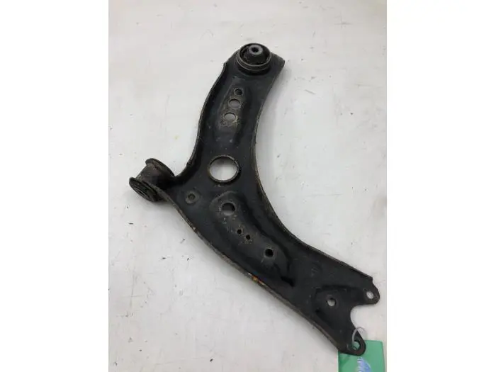 Front wishbone, right Volkswagen Golf