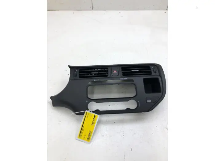 Dashboard vent Kia Rio