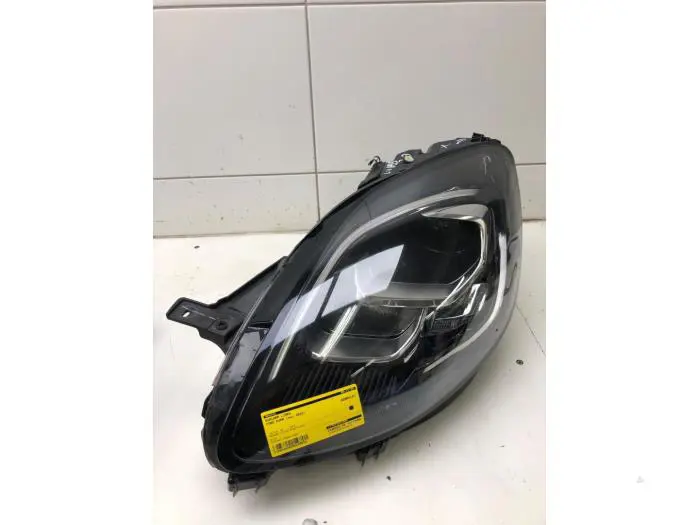 Headlight, left Ford Puma