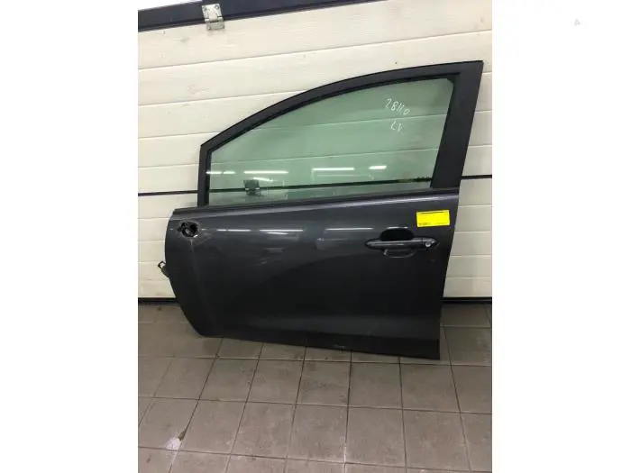 Door 4-door, front left Kia Rio