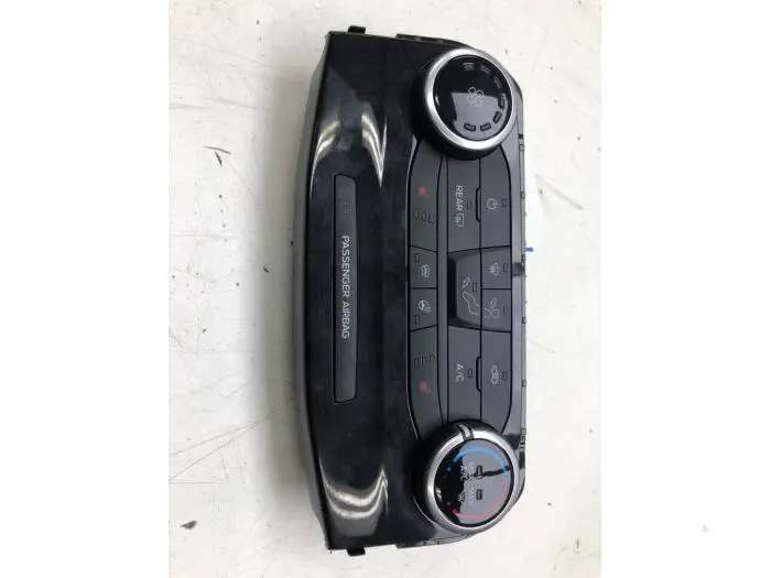 Air conditioning control panel Ford Puma