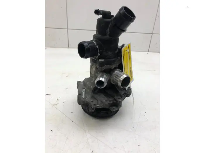 Water pump Mercedes CLA