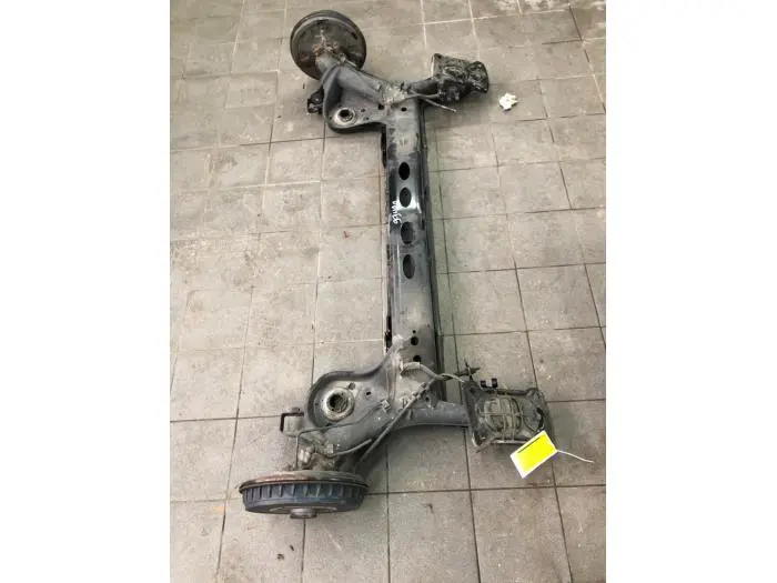 Rear-wheel drive axle Renault Clio