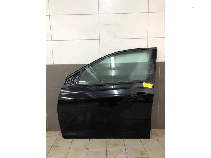 Door 4-door, front left Volkswagen Polo