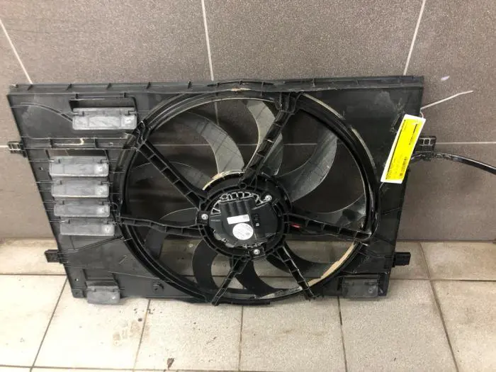 Fan motor Volkswagen Polo