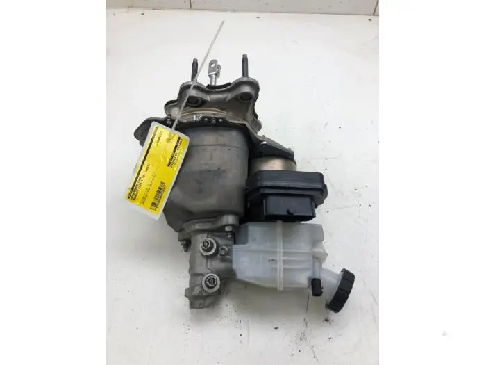 Brake servo Renault Clio