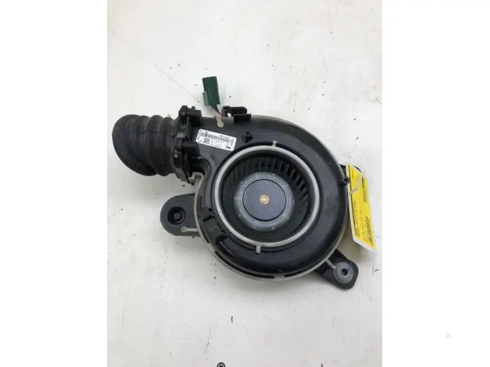 Heating and ventilation fan motor Renault Clio