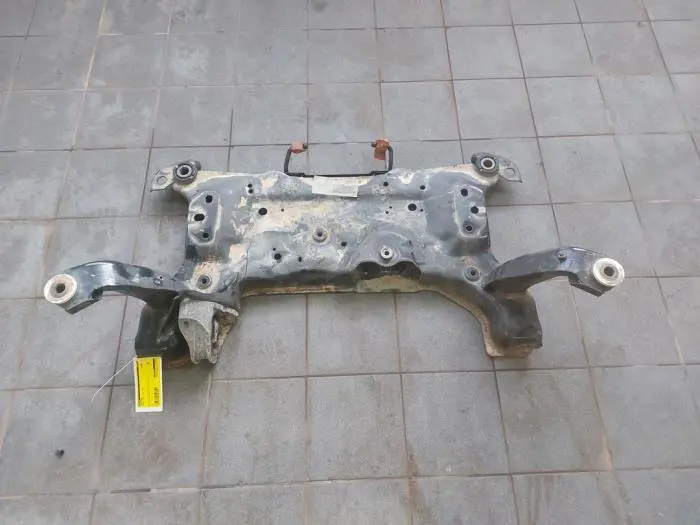 Subframe Volvo V40