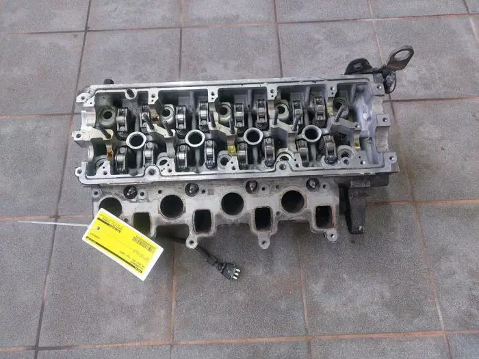 Cylinder head Volkswagen Golf