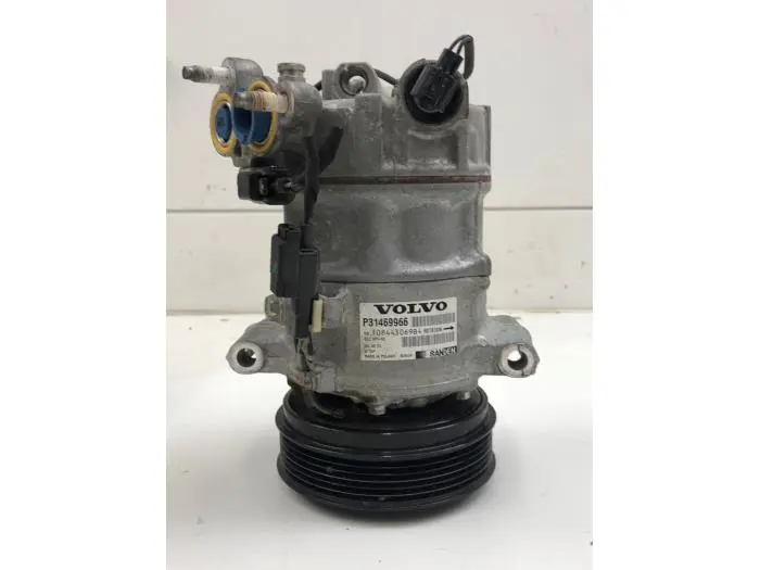 Air conditioning pump Volvo V40