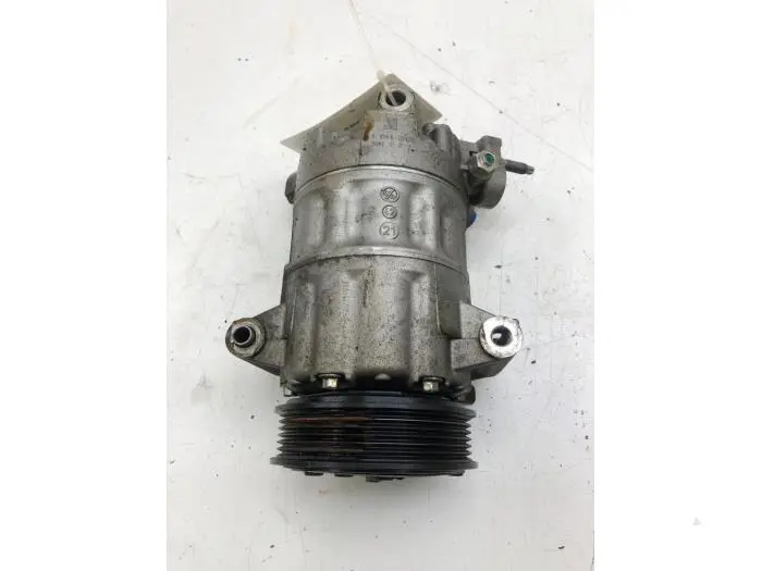 Air conditioning pump Ford Puma