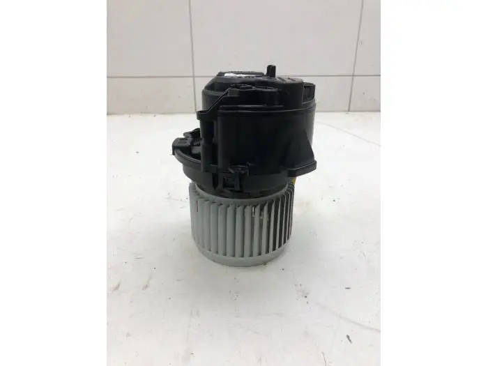 Heating and ventilation fan motor Renault Captur