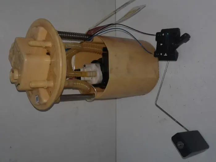 Electric fuel pump Opel Corsa