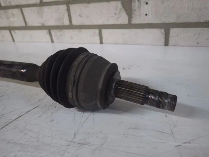 Front drive shaft, right Opel Corsa