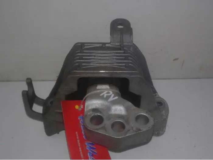 Engine mount Opel Astra