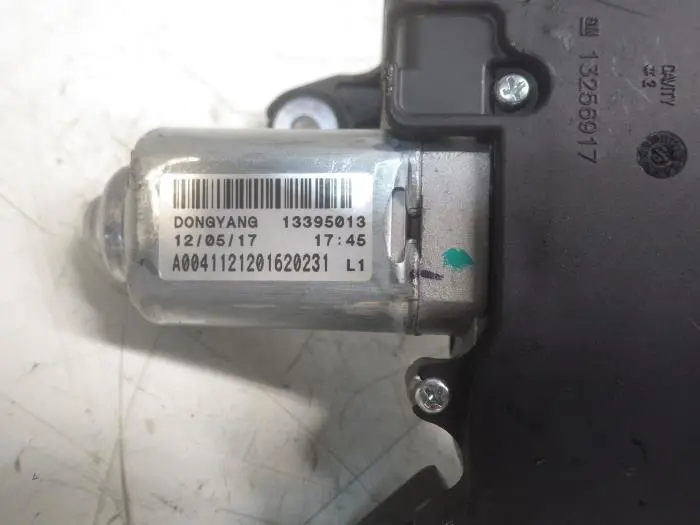 Rear wiper motor Opel Astra