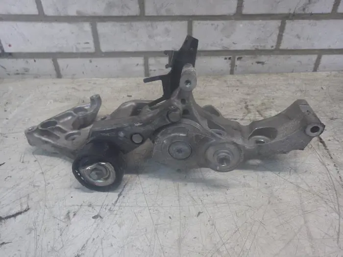 Engine mount Opel Astra J 10-