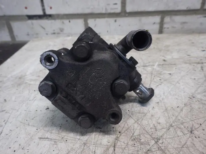 Power steering pump Volkswagen Caddy