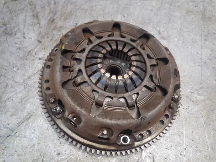 Flywheel Peugeot 107