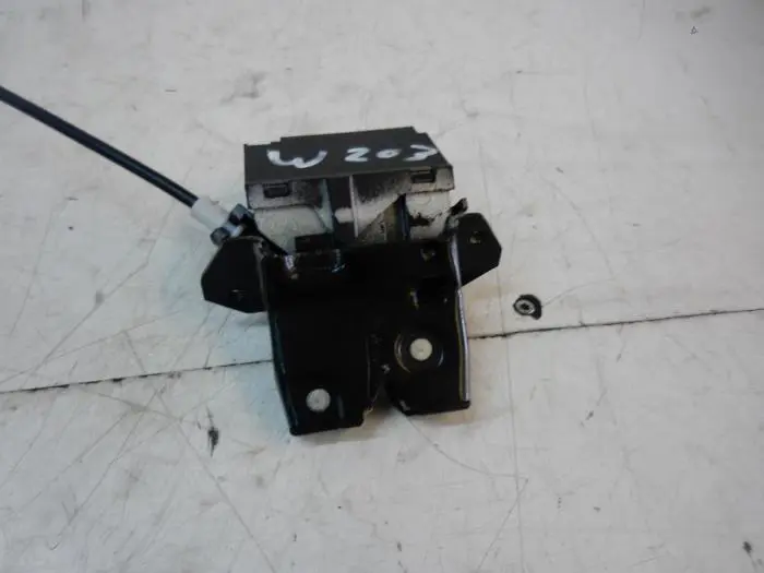 Tailgate lock mechanism Mercedes C-Klasse