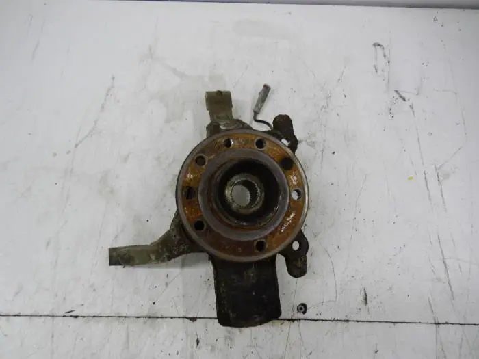 Knuckle, front right Opel Zafira B