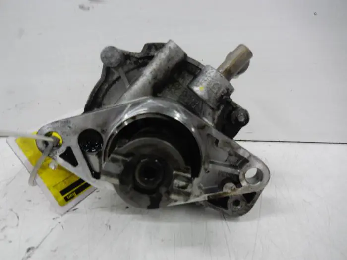 Vacuum pump (diesel) Opel Corsa