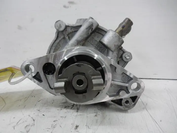 Vacuum pump (diesel) Opel Corsa