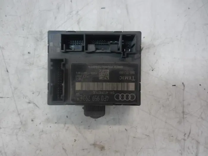 Central door locking module Audi A6