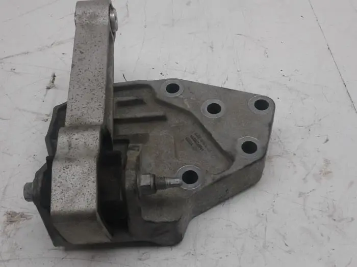 Engine mount Landrover Evoque