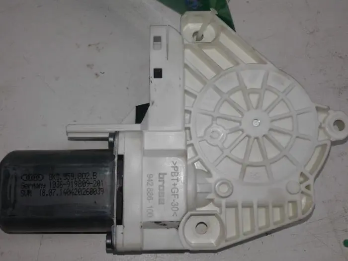 Door window motor Audi Q5