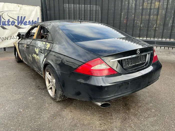 Mercedes CLS-Klasse 04-